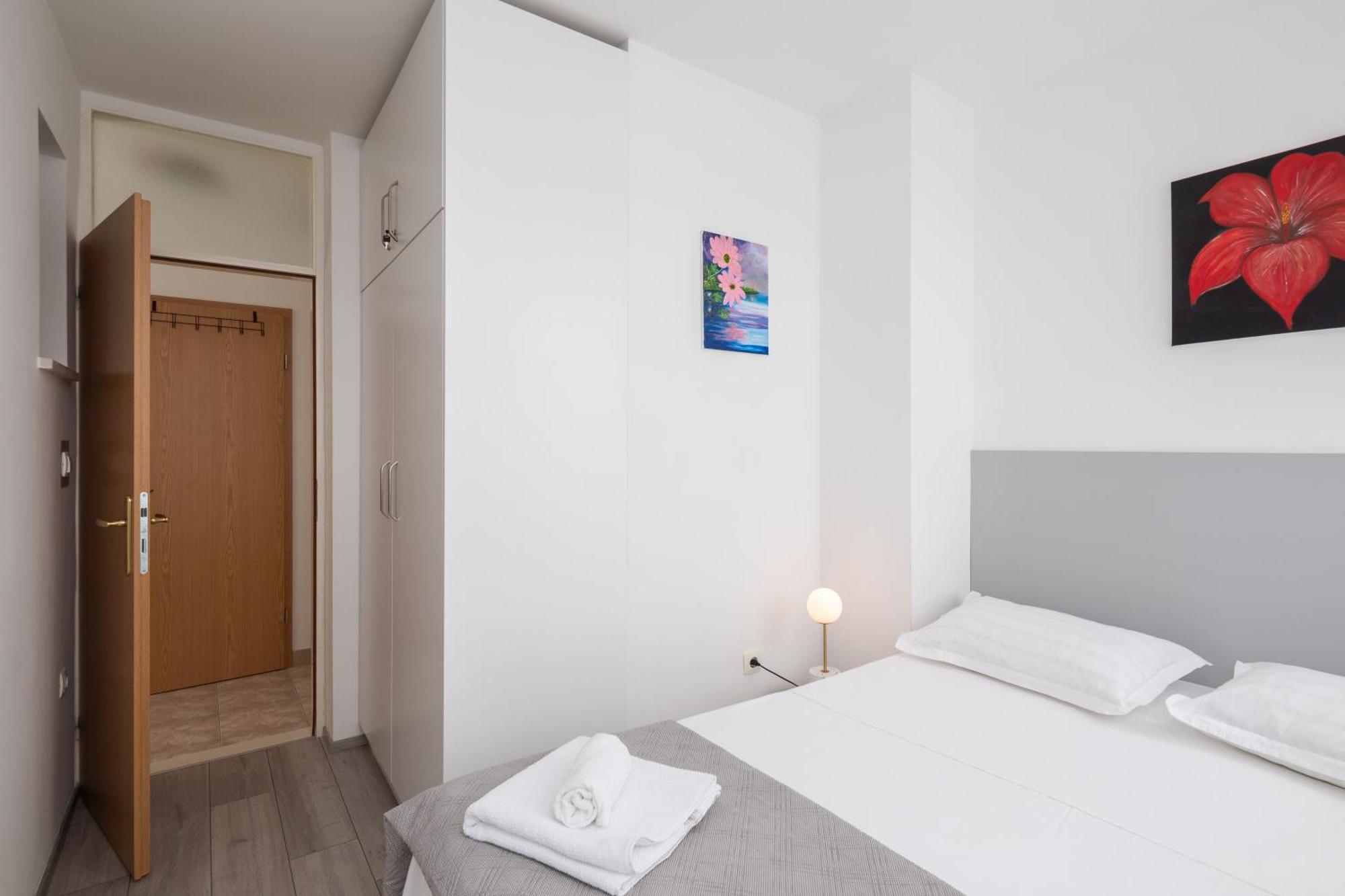 West Side Apartment *
